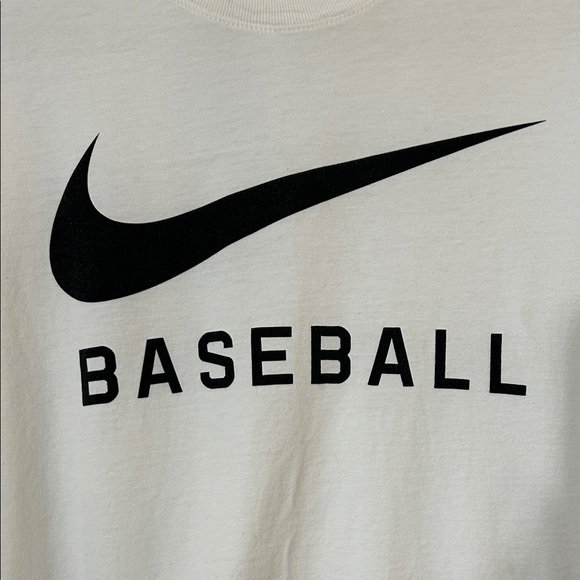Nike Men's White Short Sleeve Baseball Tee - Picture 2 of 4